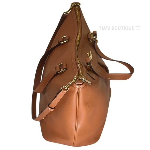 COACH PLEATED TOTE IN CROSSGRAIN LEATHER
F34680 tan/ gold - Picture 3 of 12